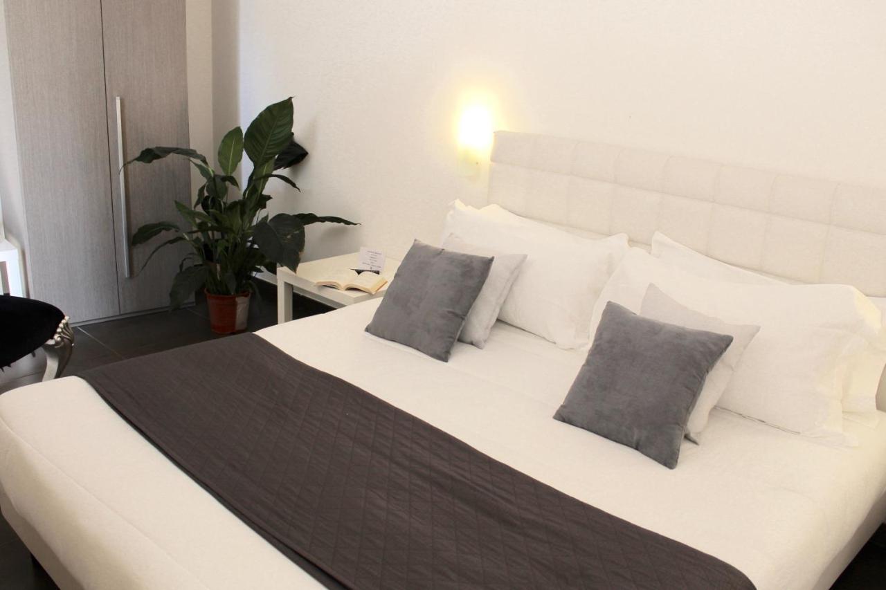 Up Room&Suite Lecce Kültér fotó